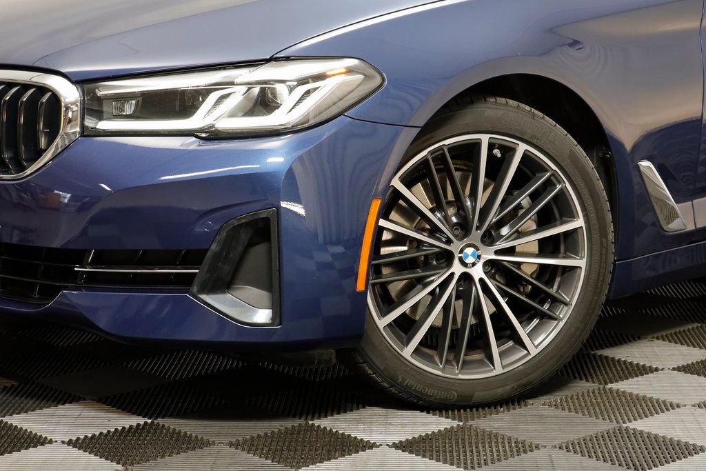 Certified 2022 BMW 530i xDrive image 3