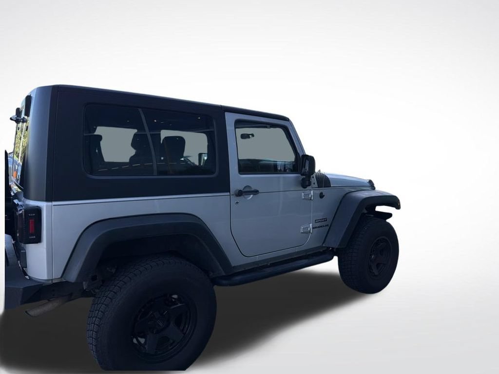Used 2010 Jeep Wrangler Sport AWD/4WD image 4