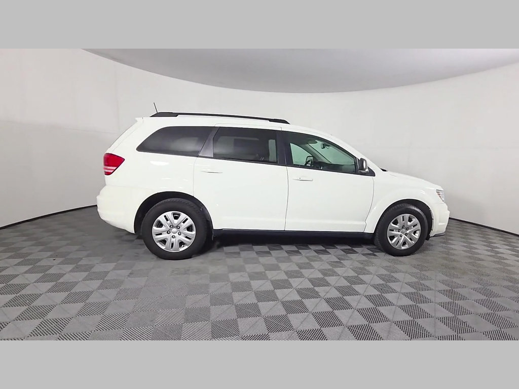Used 2020 Dodge Journey SE w/ SE Popular Equipment Group FWD image 38
