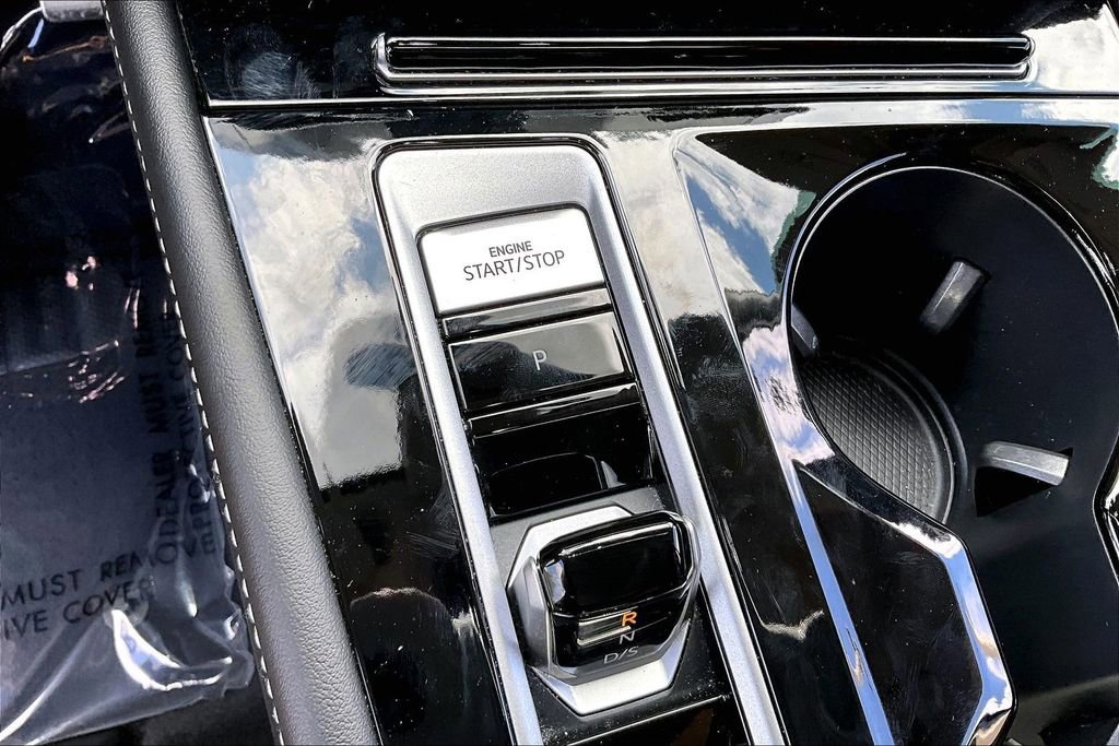 Certified 2024 Volkswagen Atlas SEL Premium R-Line image 29