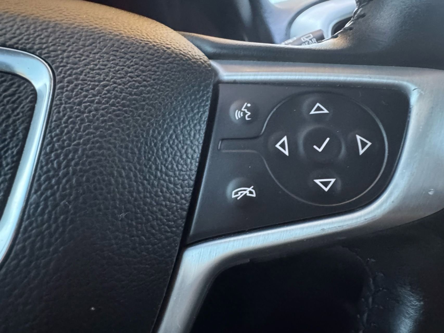 Used 2022 GMC Terrain SLT w/ Infotainment Package II FWD image 20