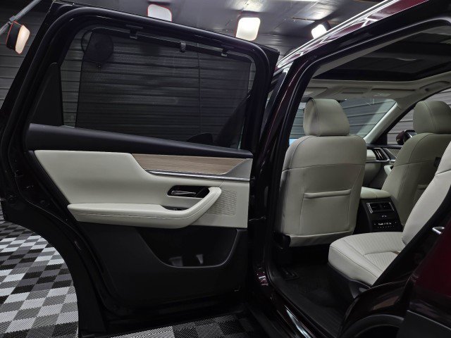 Used 2025 MAZDA CX-90 3.3 Turbo w/ Premium Plus Pkg AWD/4WD image 39
