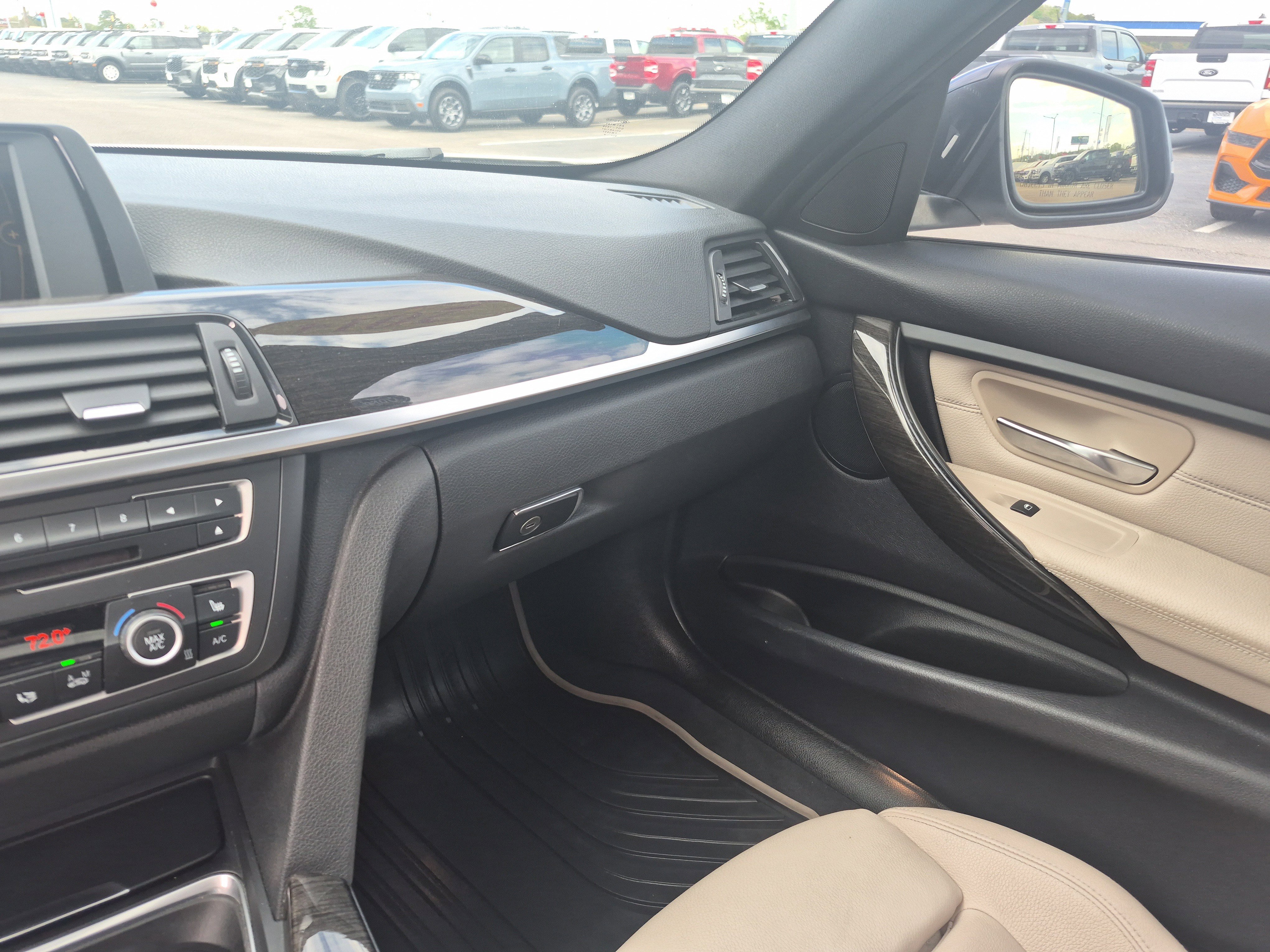 Used 2014 BMW 328i Sedan RWD image 19