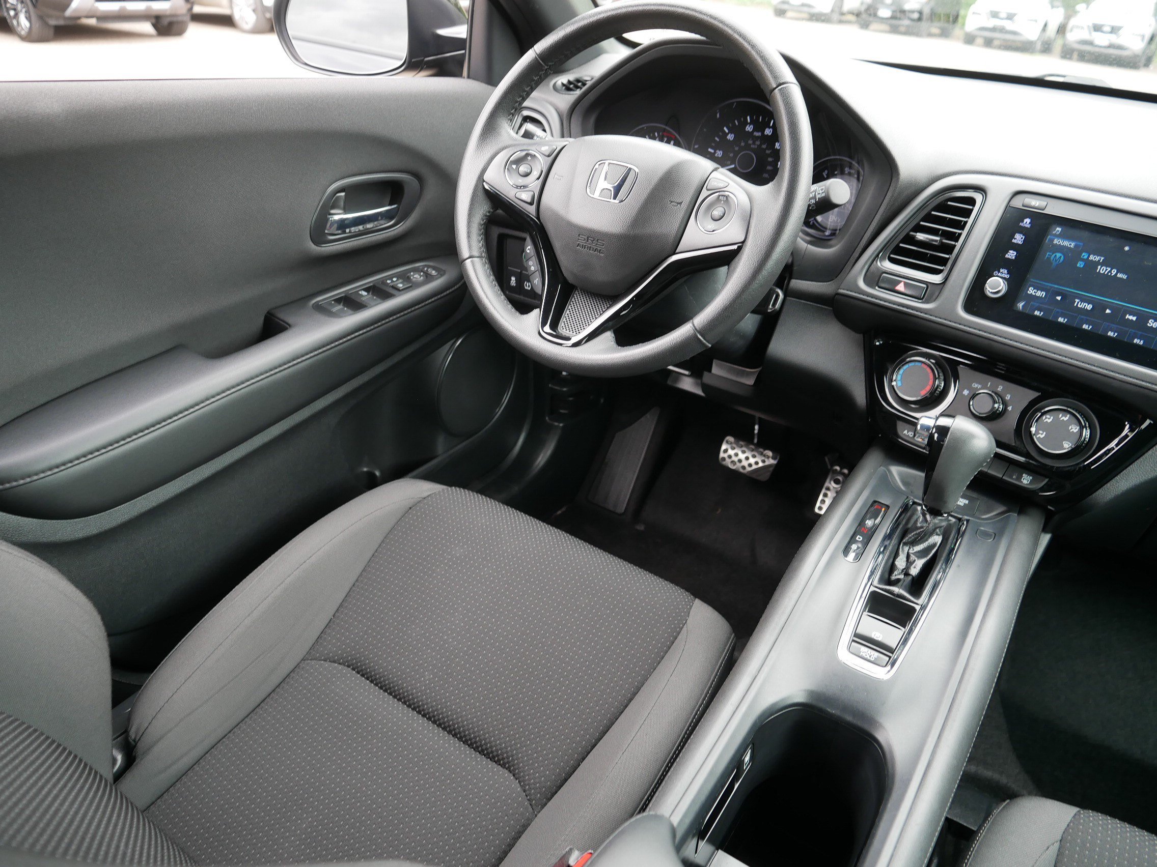 Used 2022 Honda HR-V Sport image 9