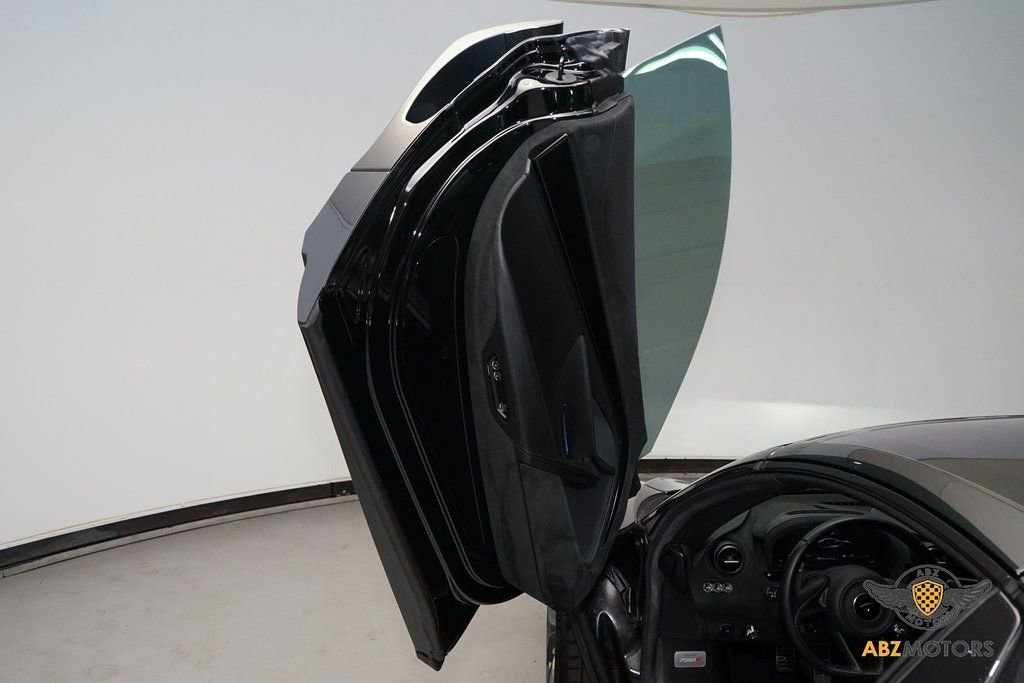 Used 2020 McLaren 720S Spider RWD image 10