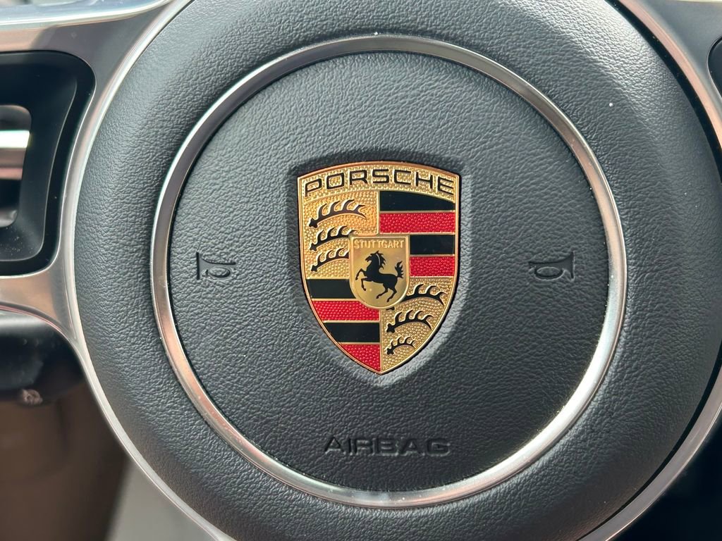 Used 2021 Porsche Macan AWD/4WD image 39