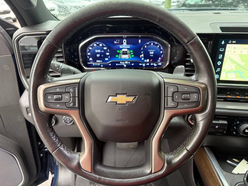 Used 2023 Chevrolet Silverado 1500 High Country w/ High Country Premium Package AWD/4WD image 16