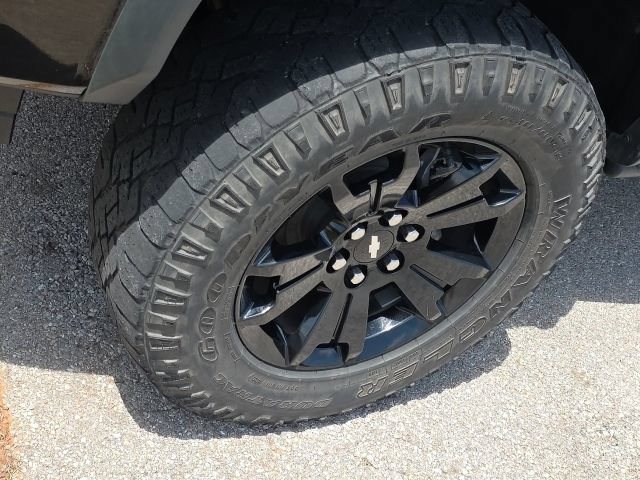 Used 2021 Chevrolet Colorado ZR2 w/ ZR2 Midnight Special Edition AWD/4WD image 9
