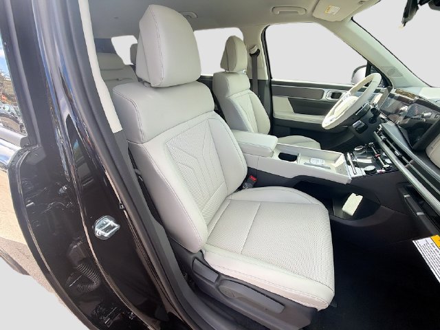 Certified 2026 Hyundai Santa Fe SEL FWD image 28