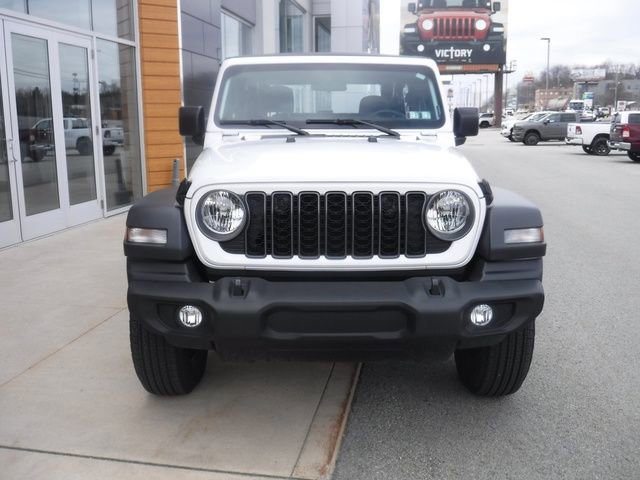 Used 2025 Jeep Wrangler Sport image 5