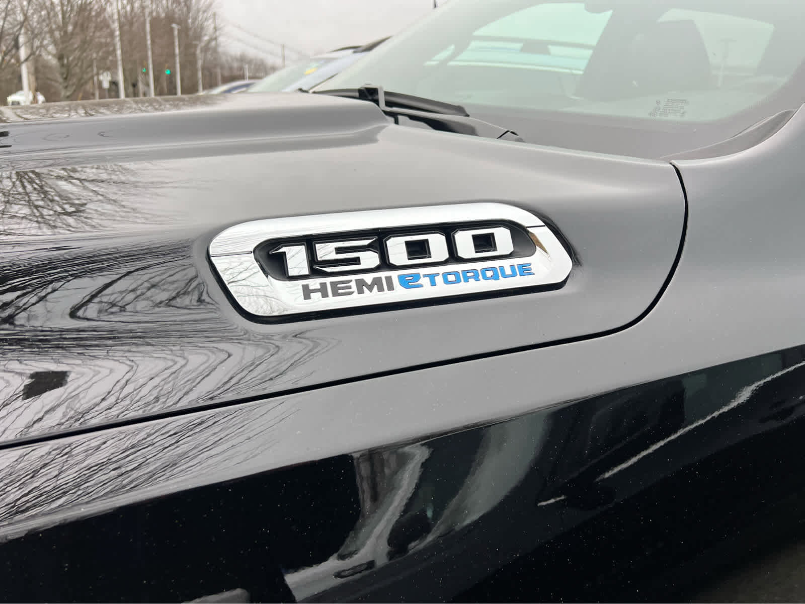 Used 2024 RAM 1500 Laramie image 7