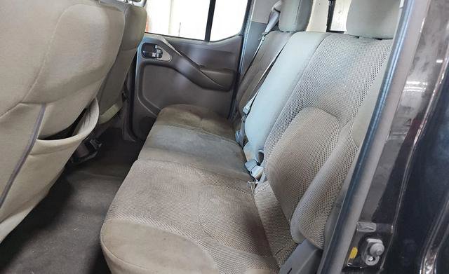 Used 2021 Nissan Frontier SV w/ Midnight Edition Floor Mats image 17