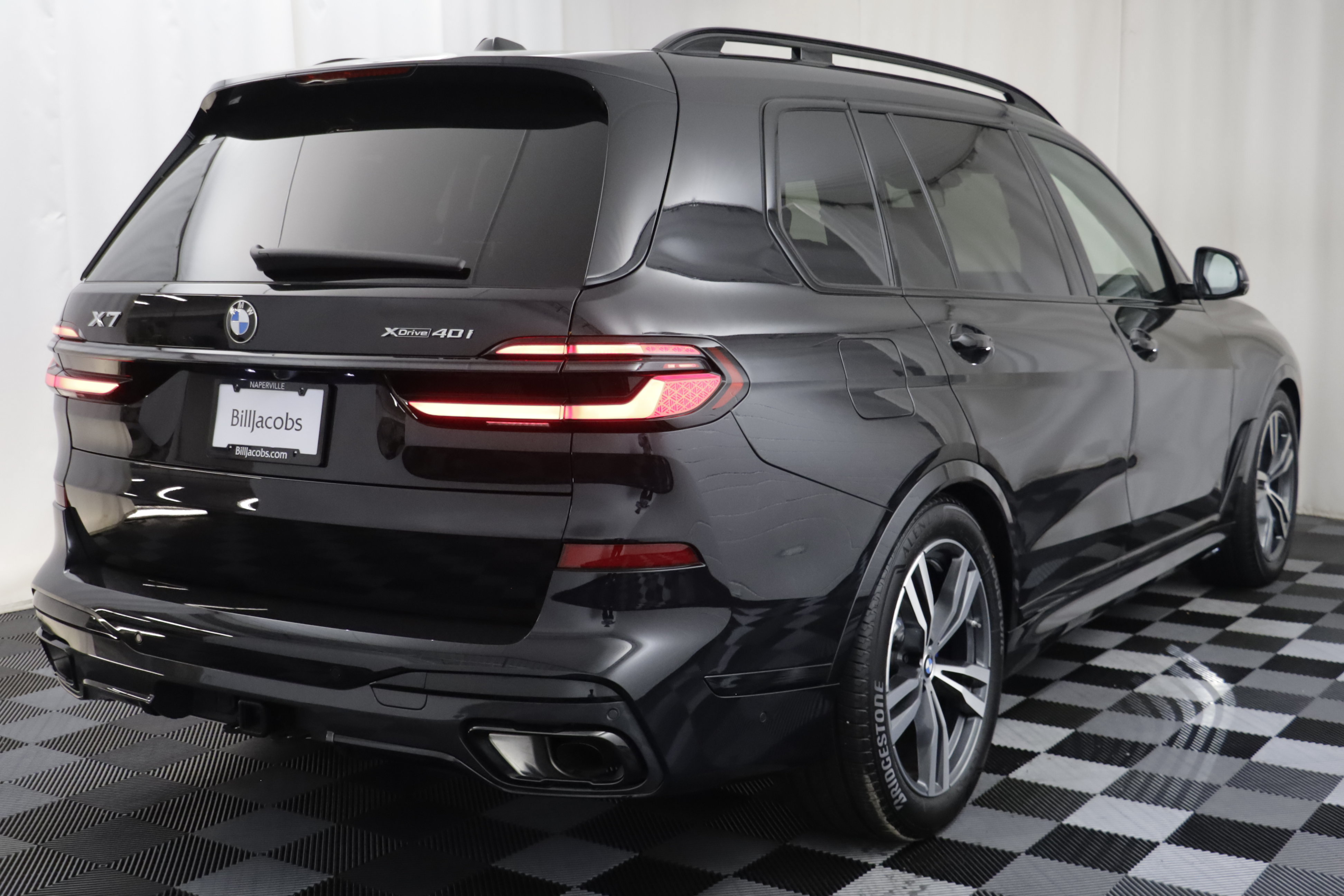 Used 2026 BMW X7 xDrive40i w/ M Sport Package AWD/4WD image 17