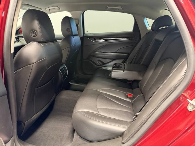 Used 2017 Buick LaCrosse Essence FWD image 19