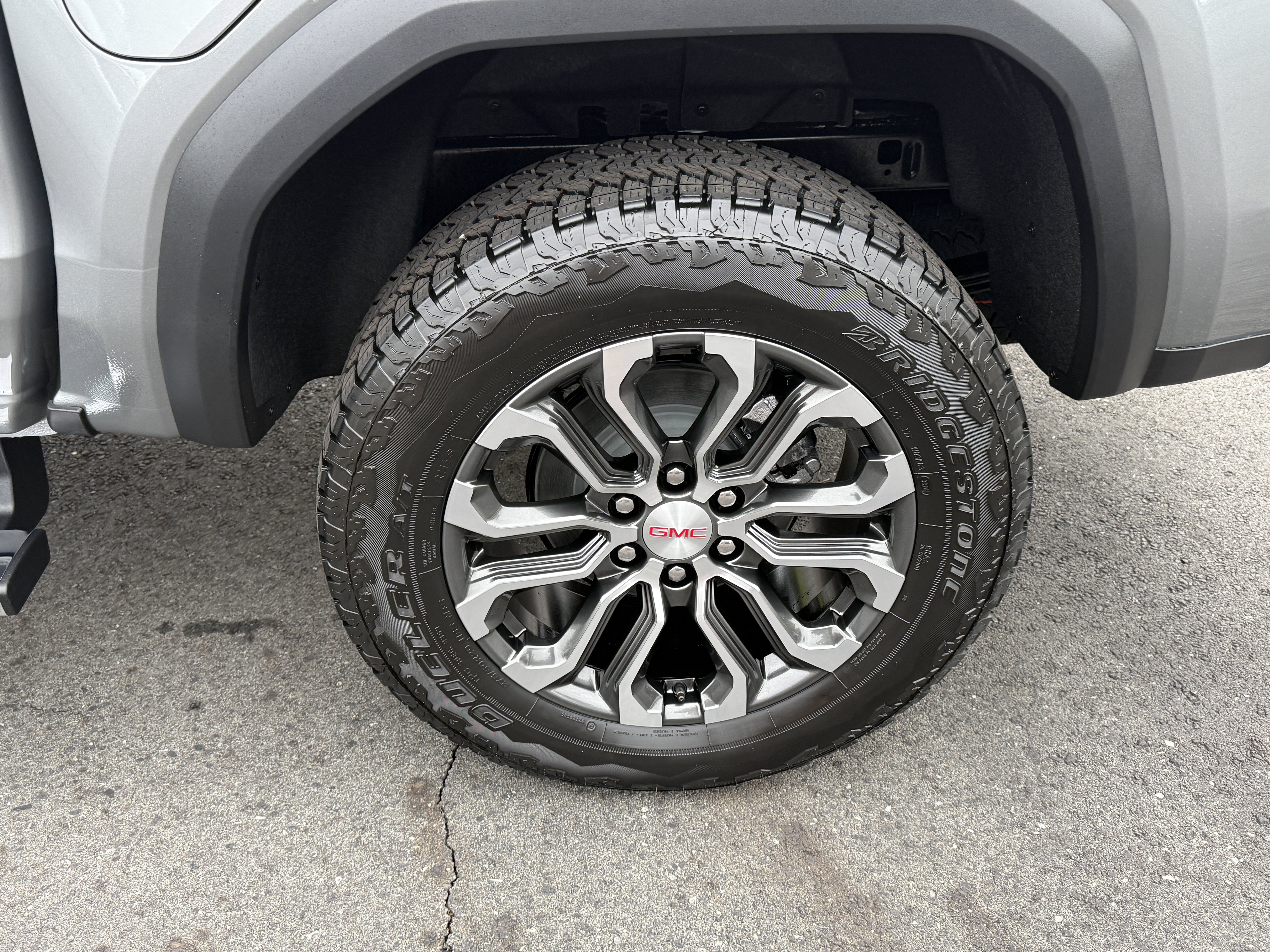 New 2026 GMC Canyon Denali AWD/4WD image 10