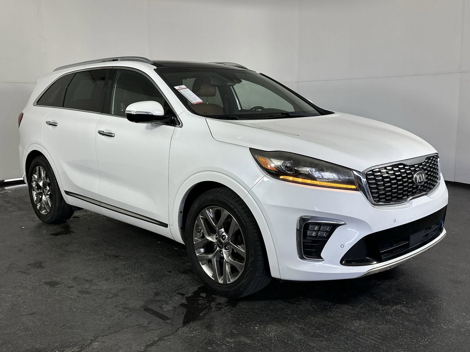 Used 2019 Kia Sorento SX FWD image 2