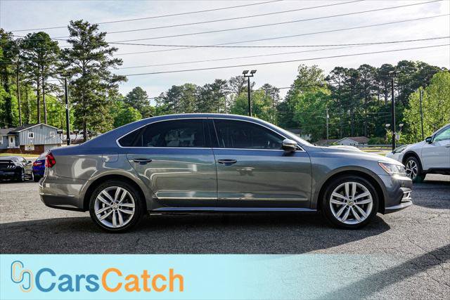 Used 2018 Volkswagen Passat 2.0T SE FWD image 9