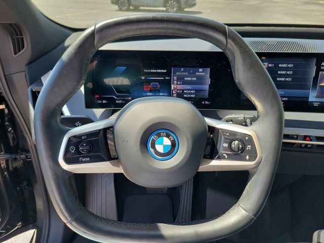 Used 2022 BMW iX xDrive50 w/ Dynamic Handling Package image 15
