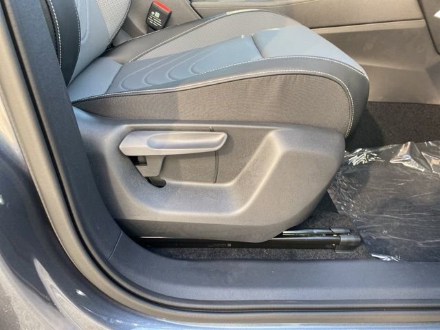 New 2025 Volkswagen Tiguan SE image 48