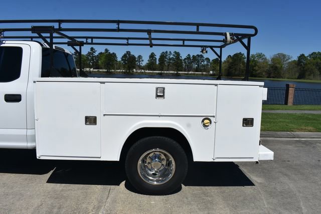 Used 2019 Ford F350 XL w/ Power Equipment Group image 4