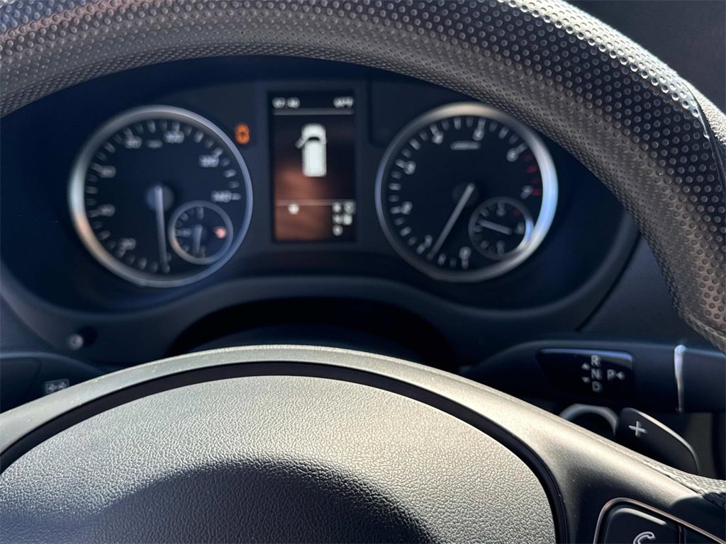 Used 2023 Mercedes-Benz Metris image 25