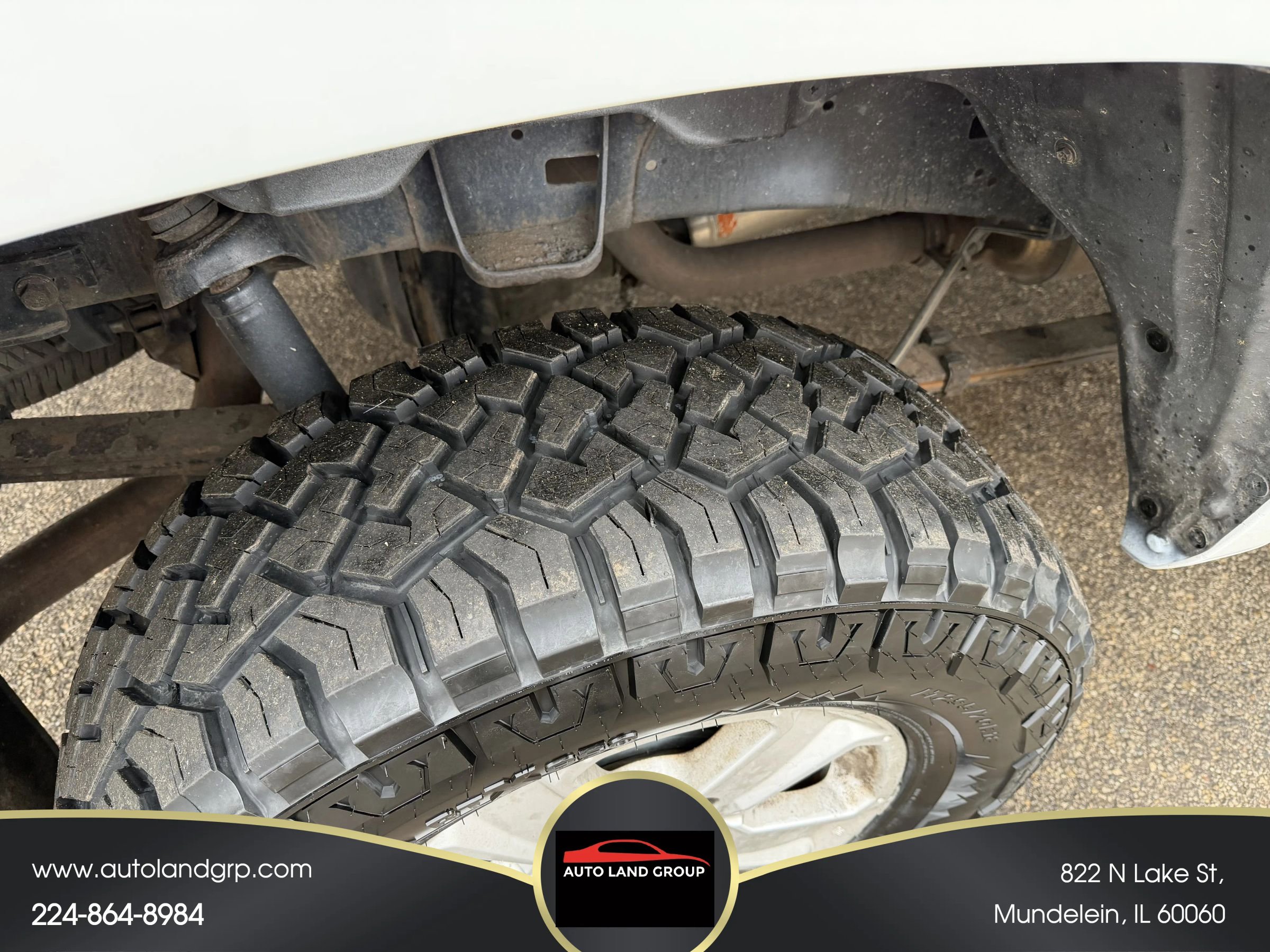 Used 2015 Toyota Tundra SR5 w/ SR5 Upgrade Package image 25