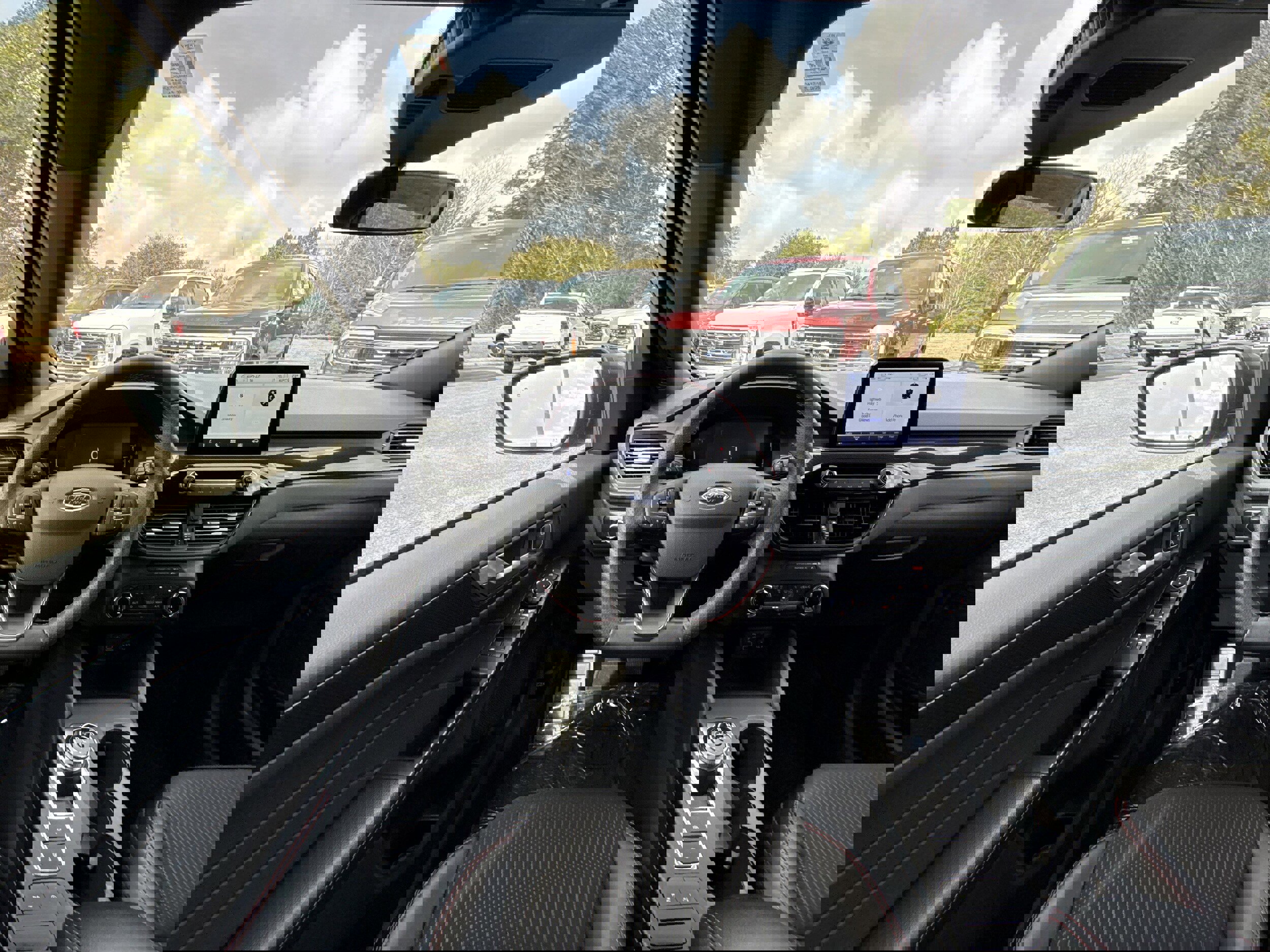 Used 2025 Ford Escape ST-Line image 12