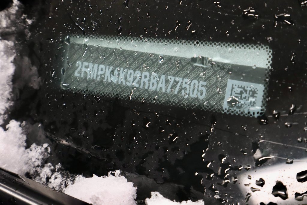 Certified 2024 Ford Edge Titanium image 34