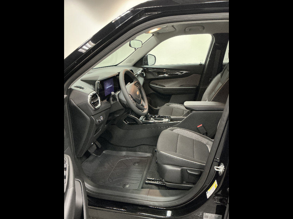 New 2026 Chevrolet TrailBlazer LT FWD image 8