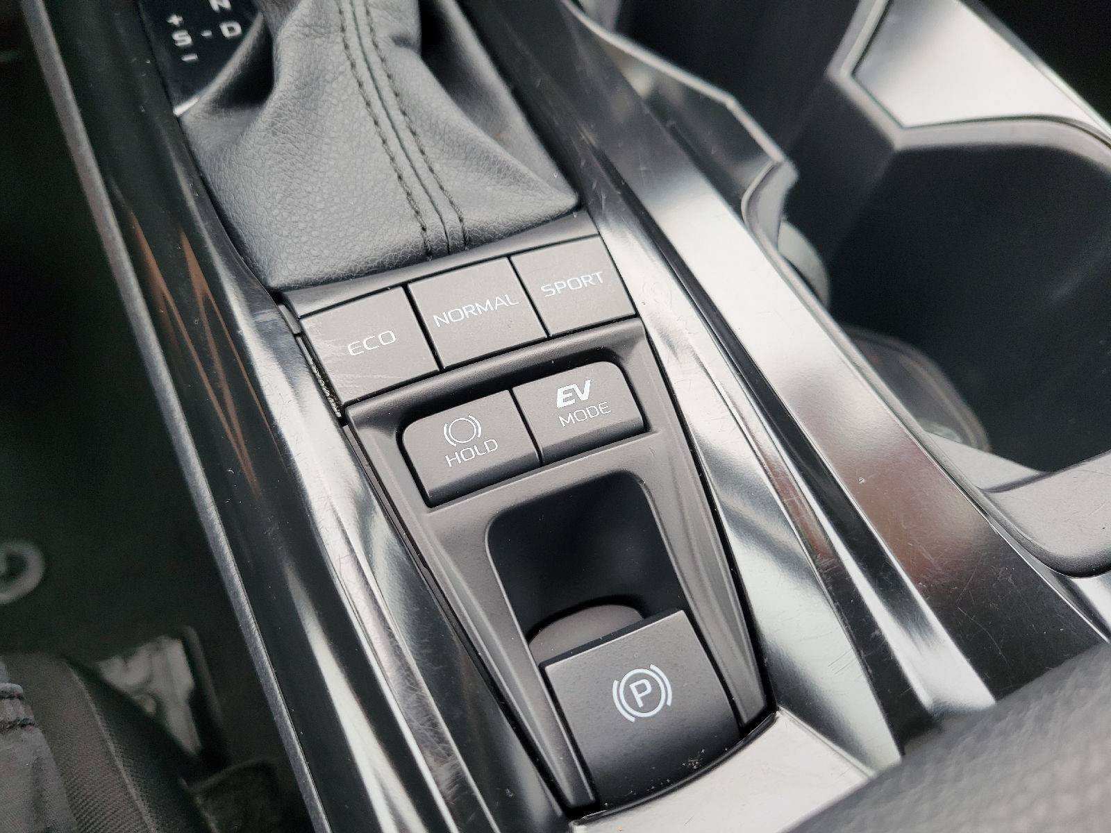 Used 2025 Toyota Camry LE FWD image 20