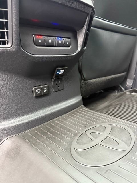 Used 2024 Toyota Tundra Platinum image 21