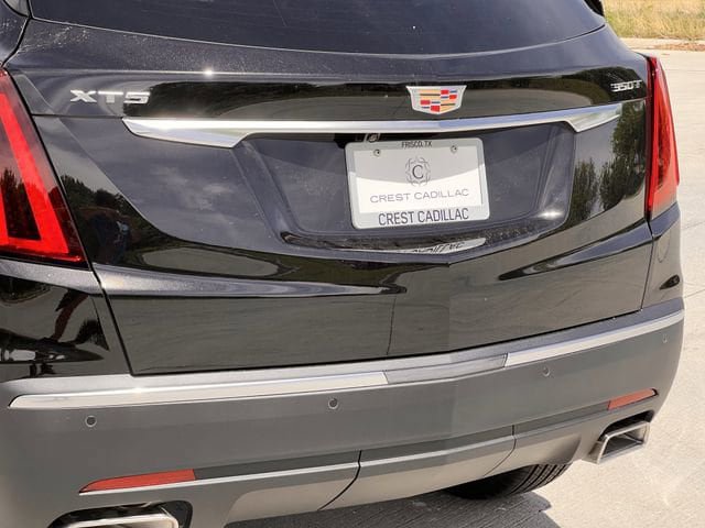 New 2026 Cadillac XT5 Luxury image 6