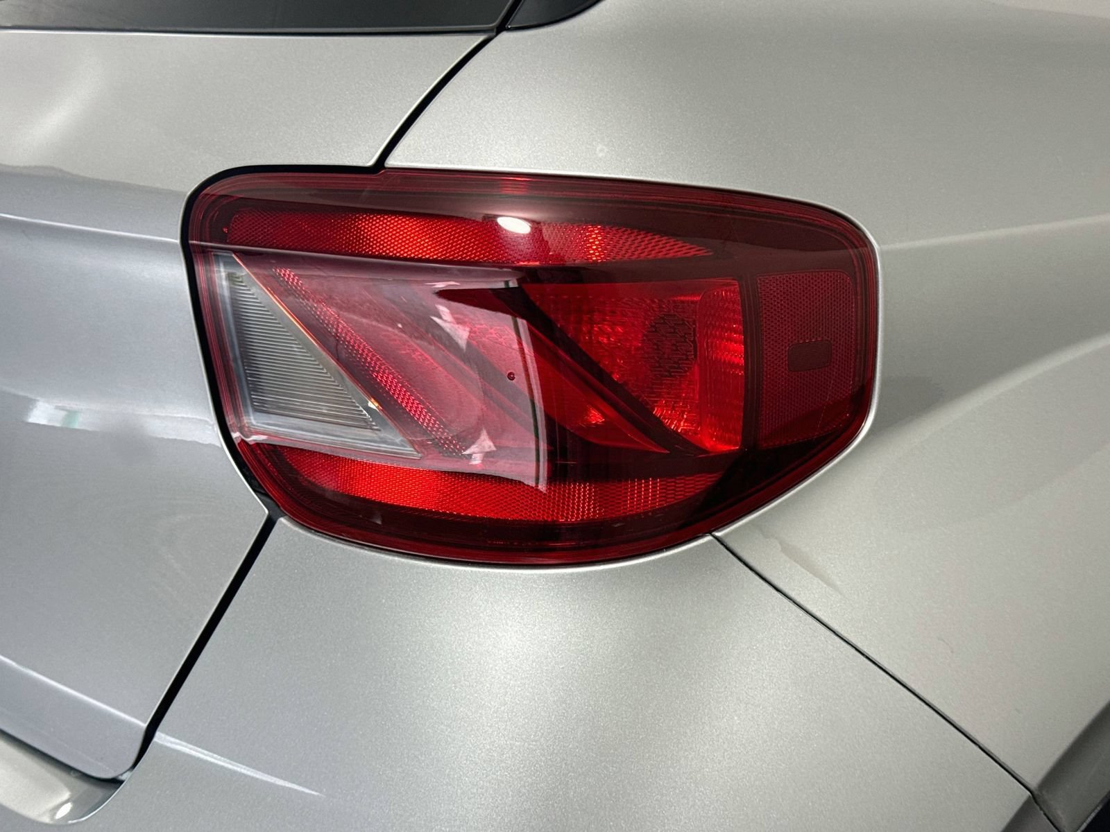 Used 2026 Hyundai Venue SE FWD image 29