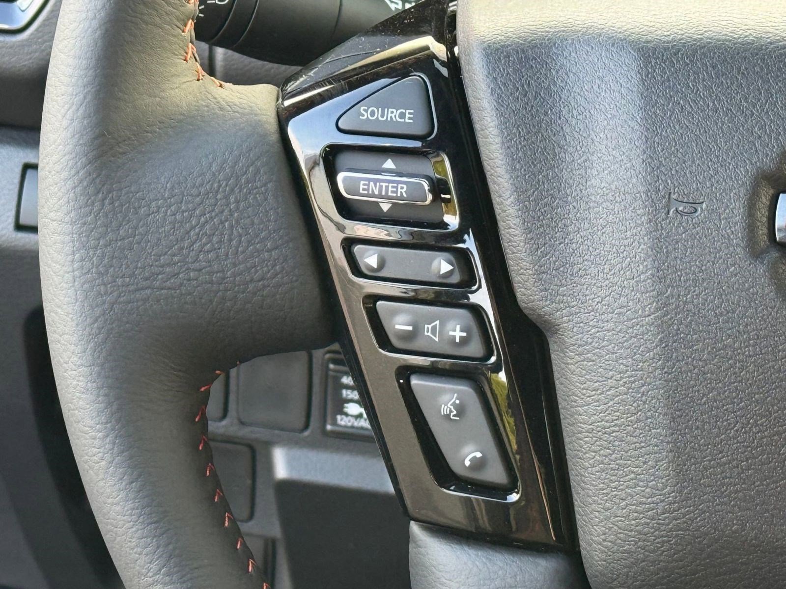 New 2026 Nissan Frontier PRO-4X w/ Pro-4x Convenience Package image 15