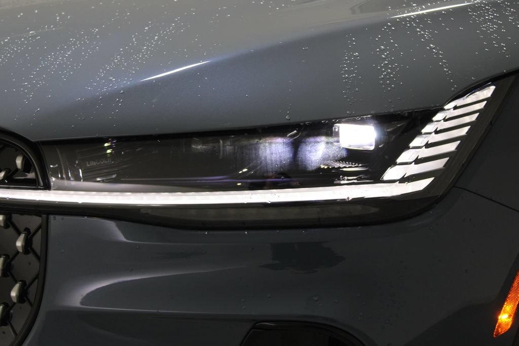 New 2026 Lincoln Nautilus Premier AWD/4WD image 51