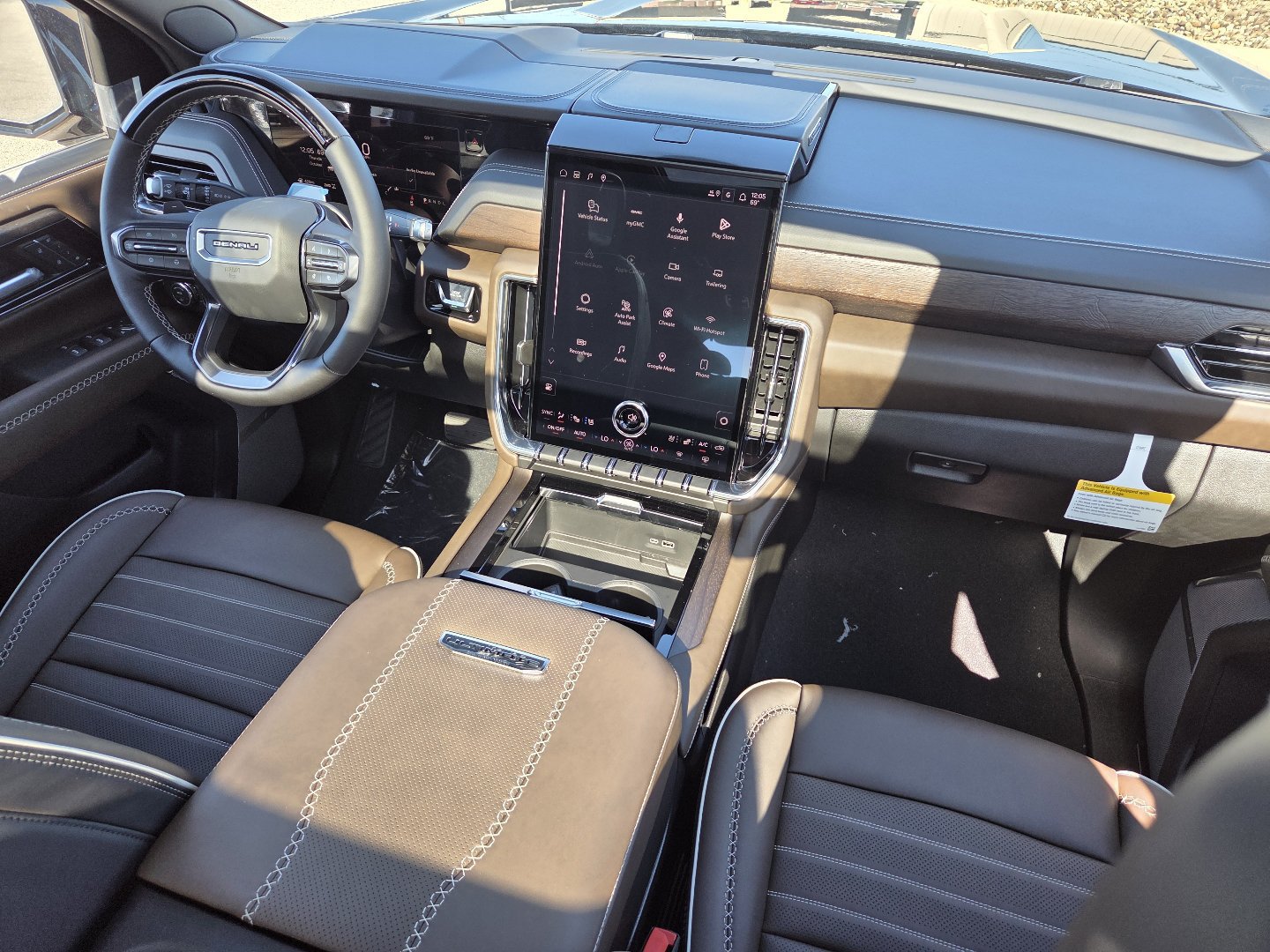 New 2026 GMC Yukon XL Denali Ultimate w/ LPO, Floor Liner Package AWD/4WD image 31