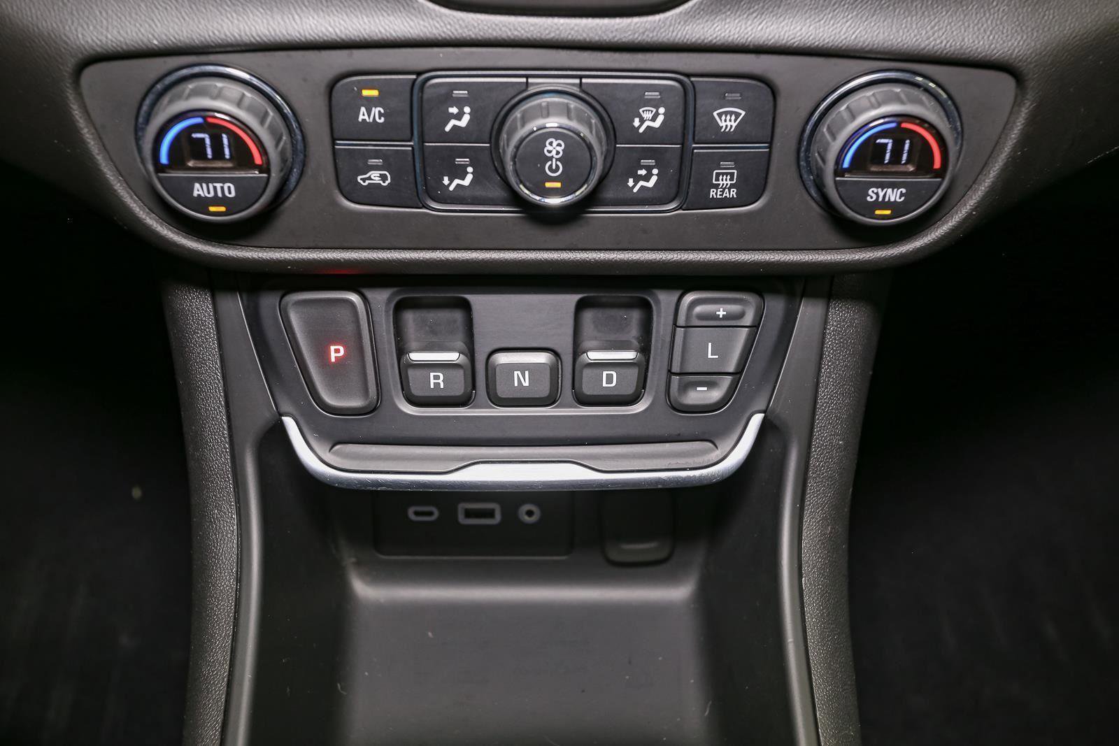 Used 2021 GMC Terrain SLE w/ Driver Convenience Package image 37