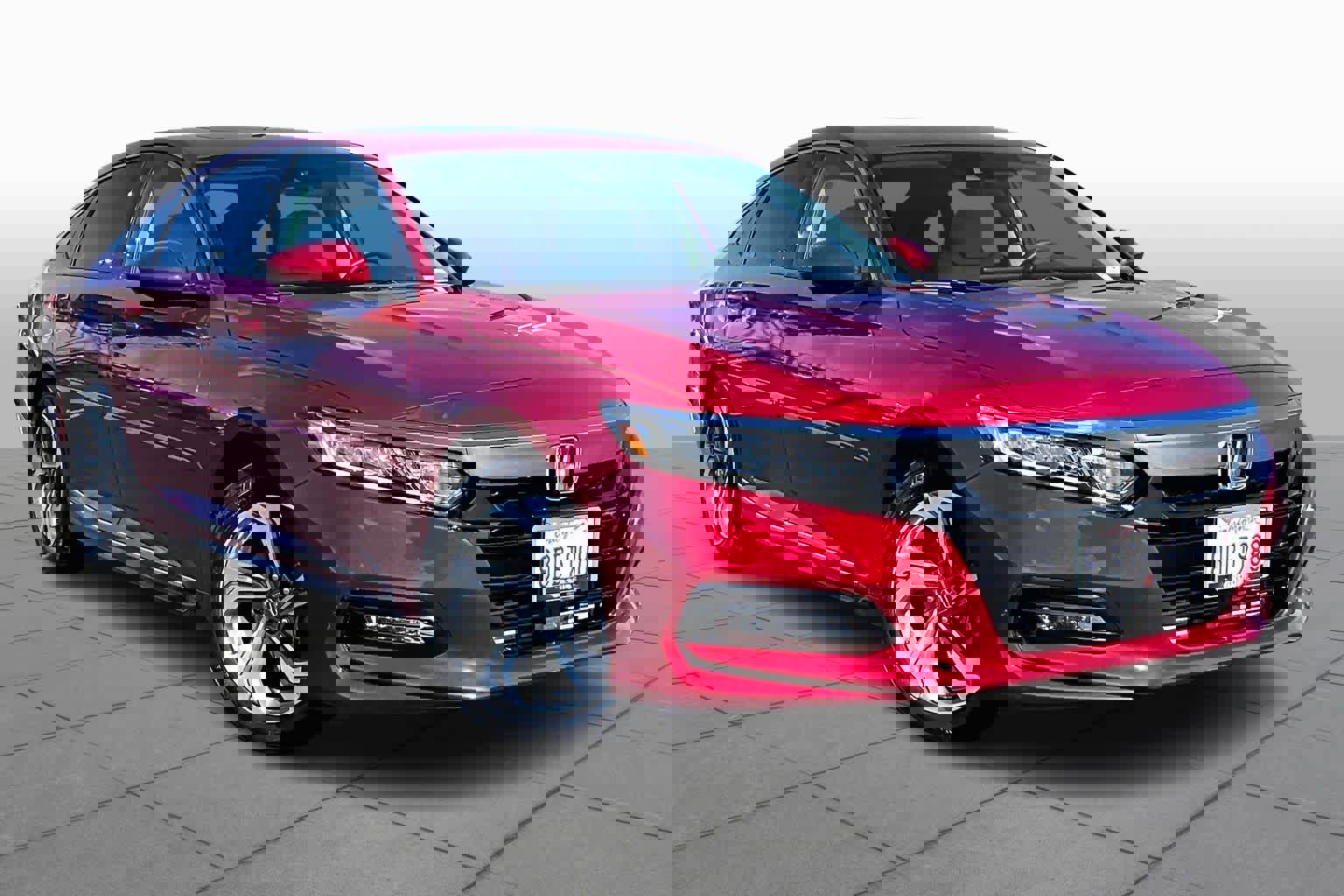 Used 2018 Honda Accord EX image 3