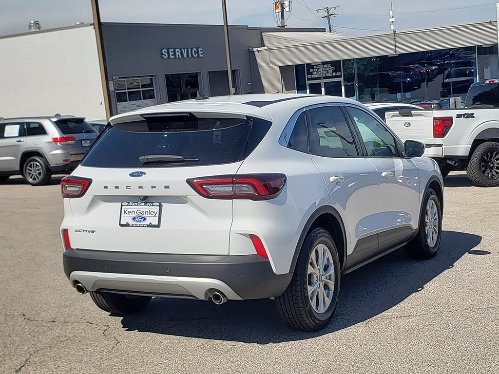 Certified 2023 Ford Escape Active w/ Tech Pack #2 FWD image 5