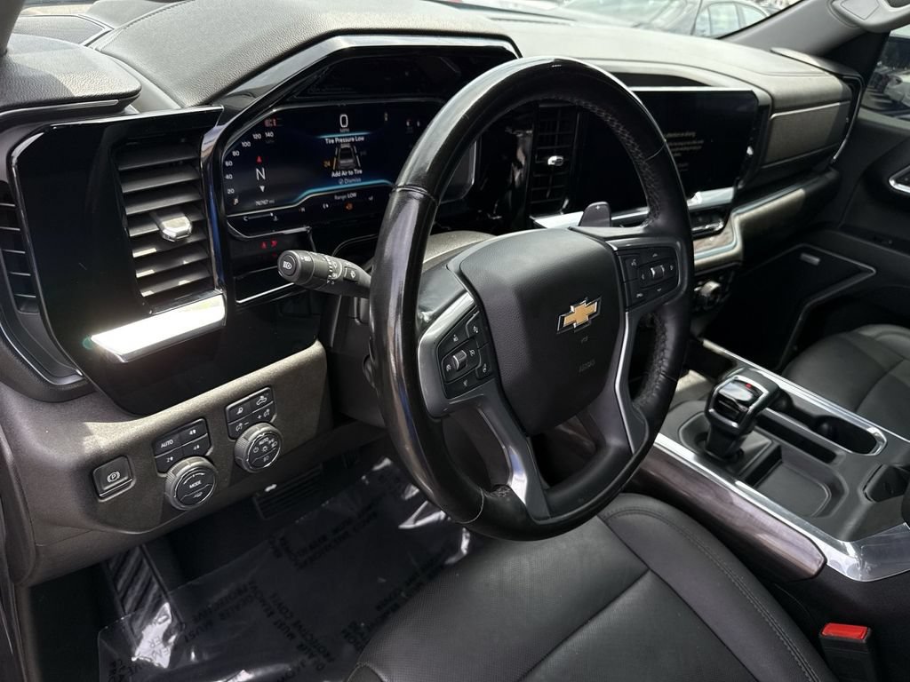 Used 2024 Chevrolet Silverado 1500 LTZ w/ Z71 Off-Road Package AWD/4WD image 16