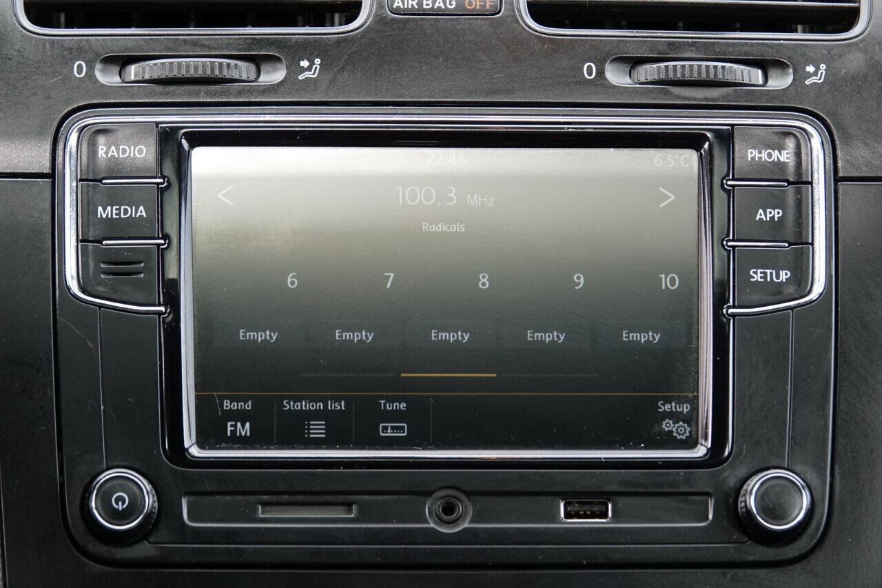 Used 2007 Volkswagen GTI 4-Door FWD image 7