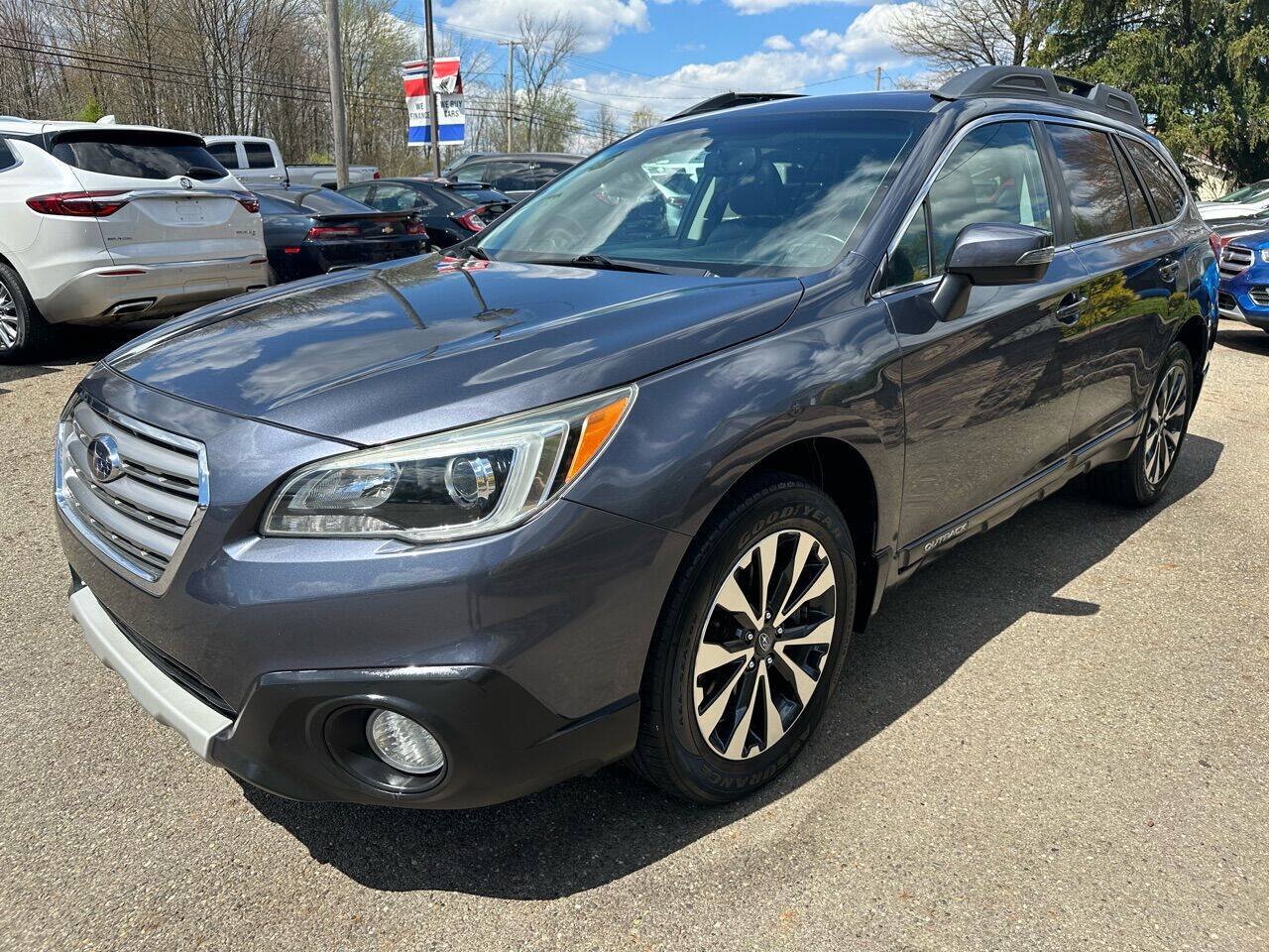 Used 2015 Subaru Outback 2.5i Limited AWD/4WD image 2