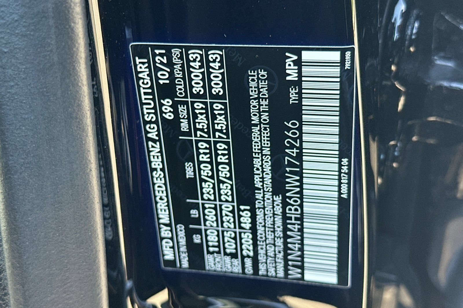 Used 2022 Mercedes-Benz GLB 250 4MATIC image 28