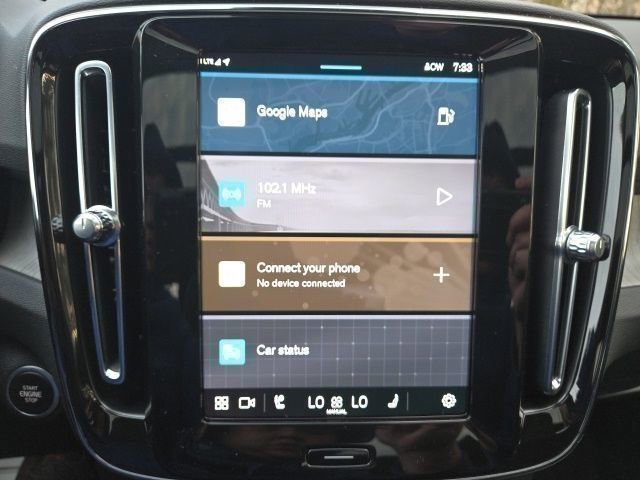 Used 2023 Volvo XC40 B5 Plus w/ Driver Assist Package image 20