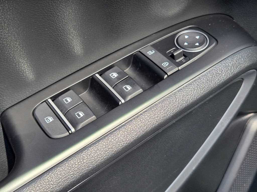Certified 2025 Kia Soul LX w/ LX Technology Package FWD image 15