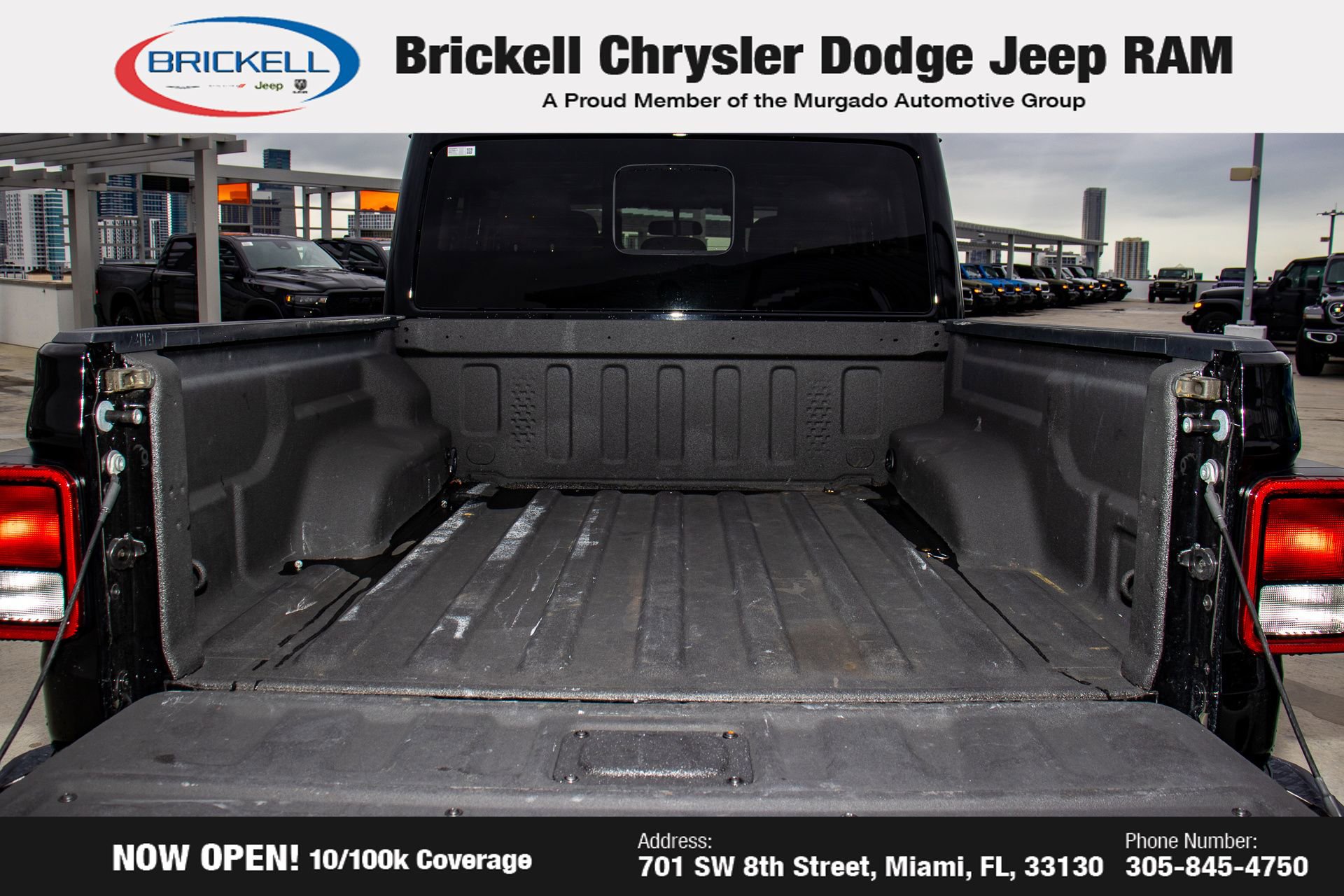 Used 2024 Jeep Gladiator Sport image 9