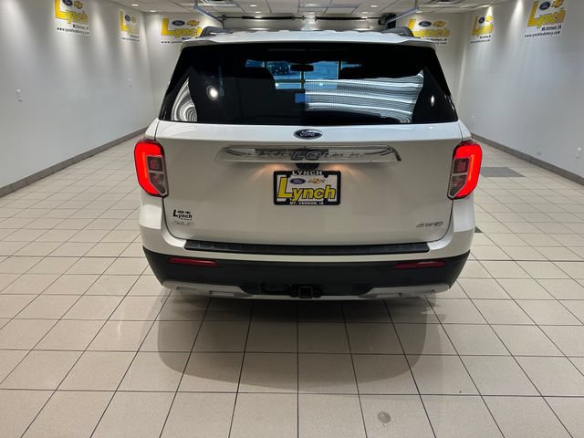 Used 2023 Ford Explorer XLT w/ Equipment Group 202A AWD/4WD image 25