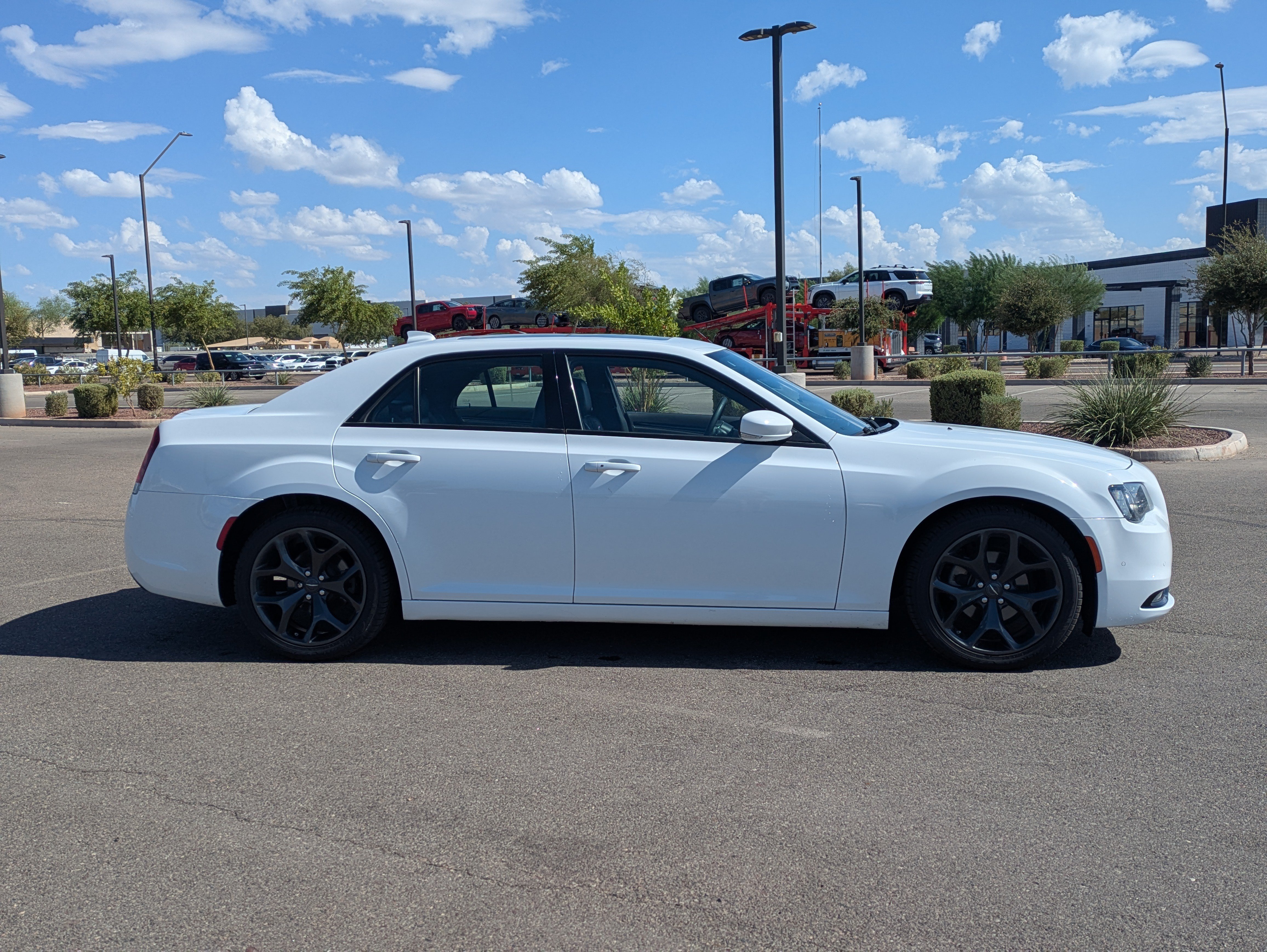 Used 2022 Chrysler 300 S RWD image 6