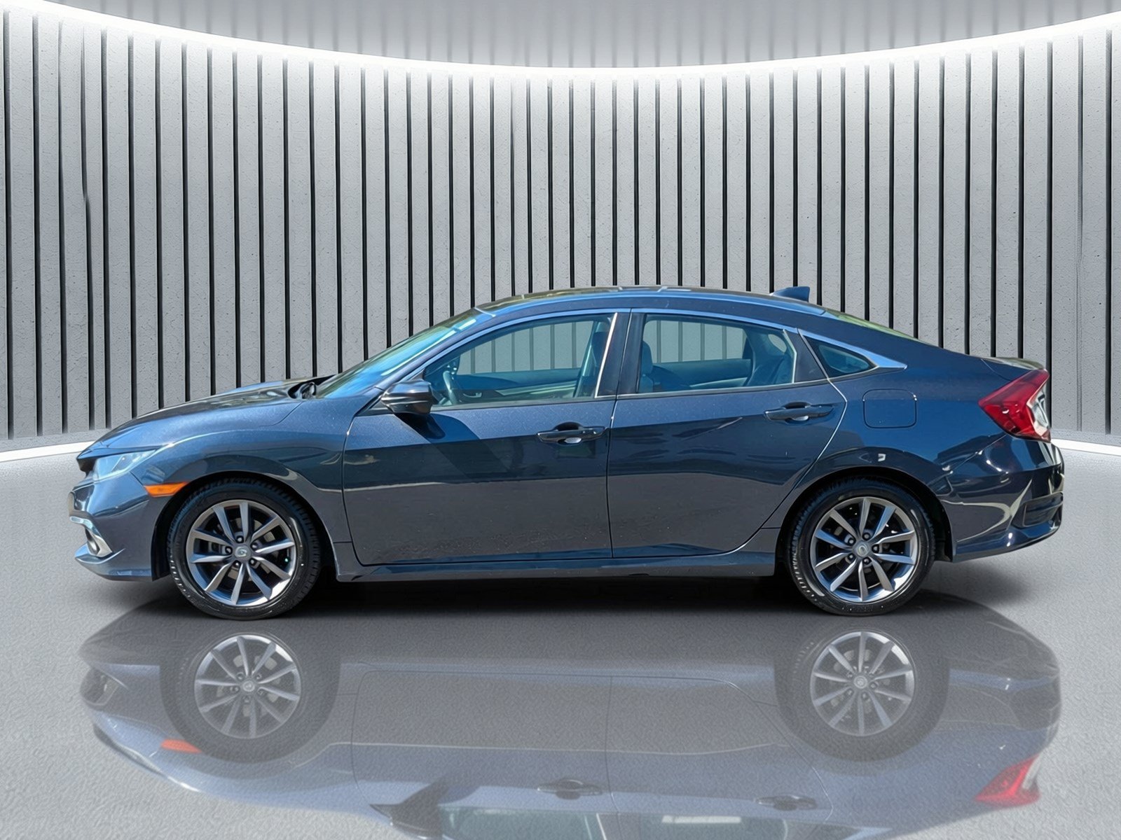 Used 2019 Honda Civic EX image 9