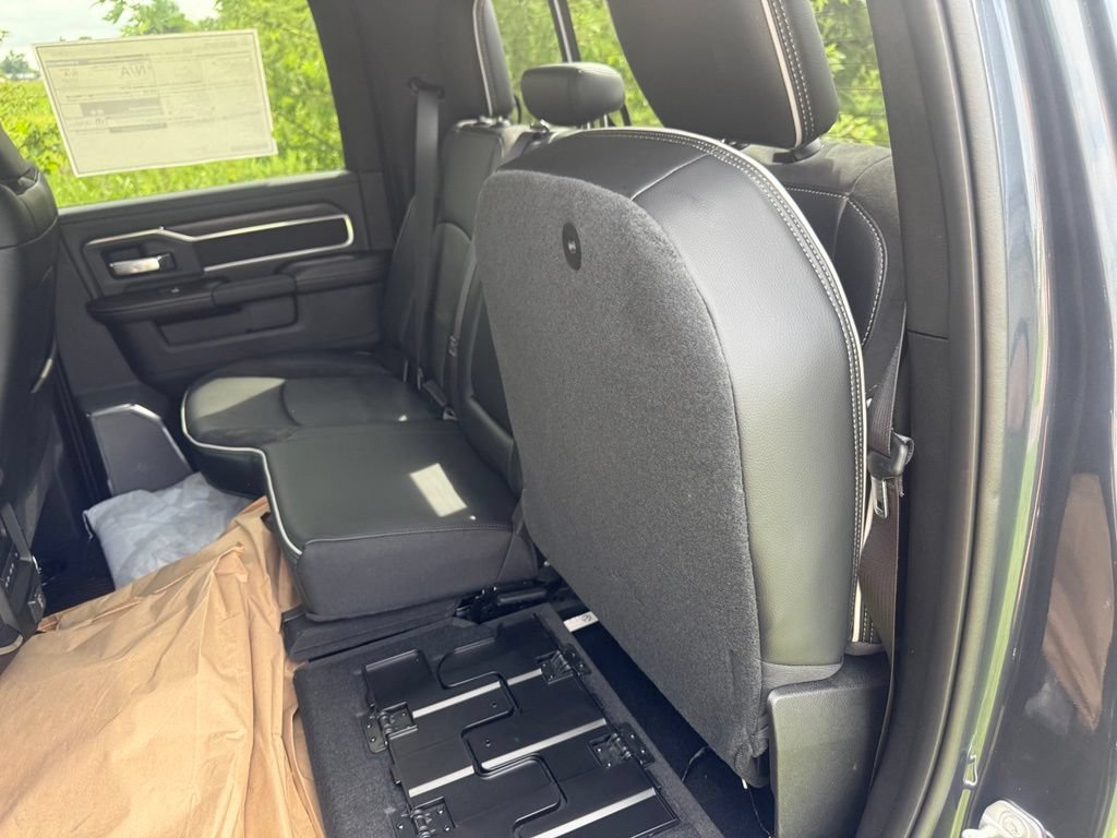 New 2026 RAM 5500 4x4 Crew Cab w/ Laramie Trim Package image 44